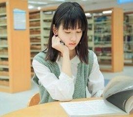 校园校花吃瓜事件小说阅读,一场青春的甜蜜风波