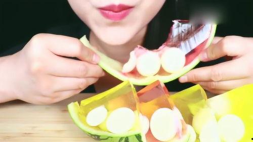 外国美女吃瓜事件视频